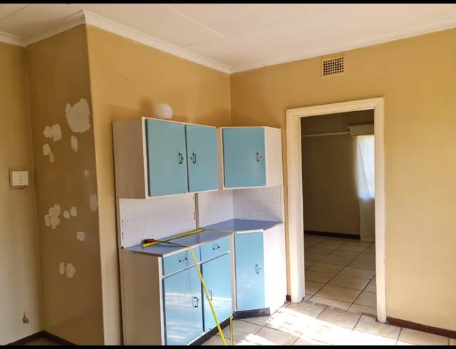 3 BEDROOM HOUSE TO LET IN GLENCOE